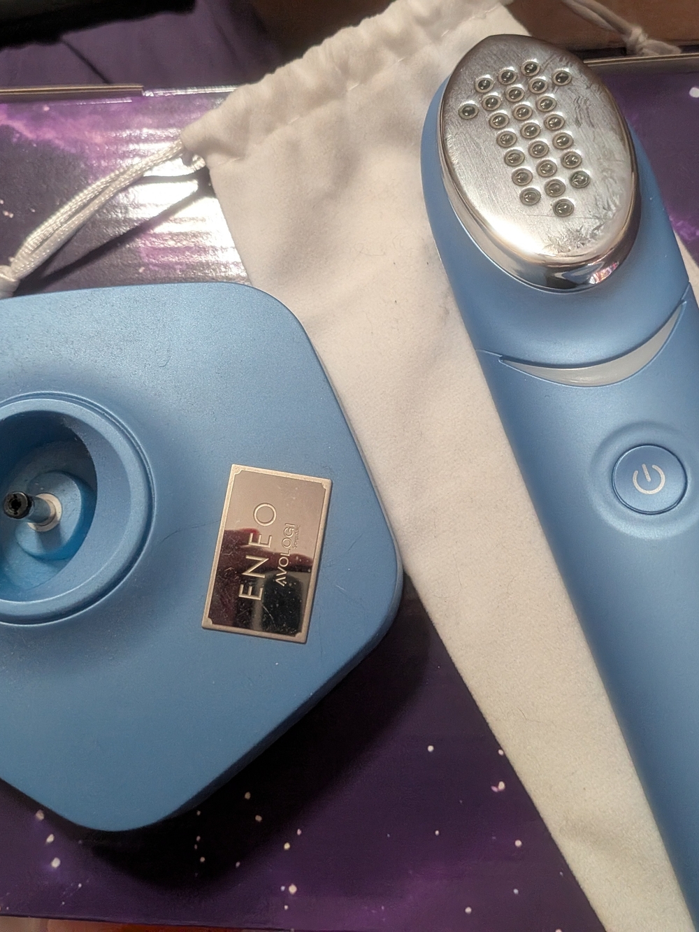 ENE O Blue Facial Massager & Charging Base